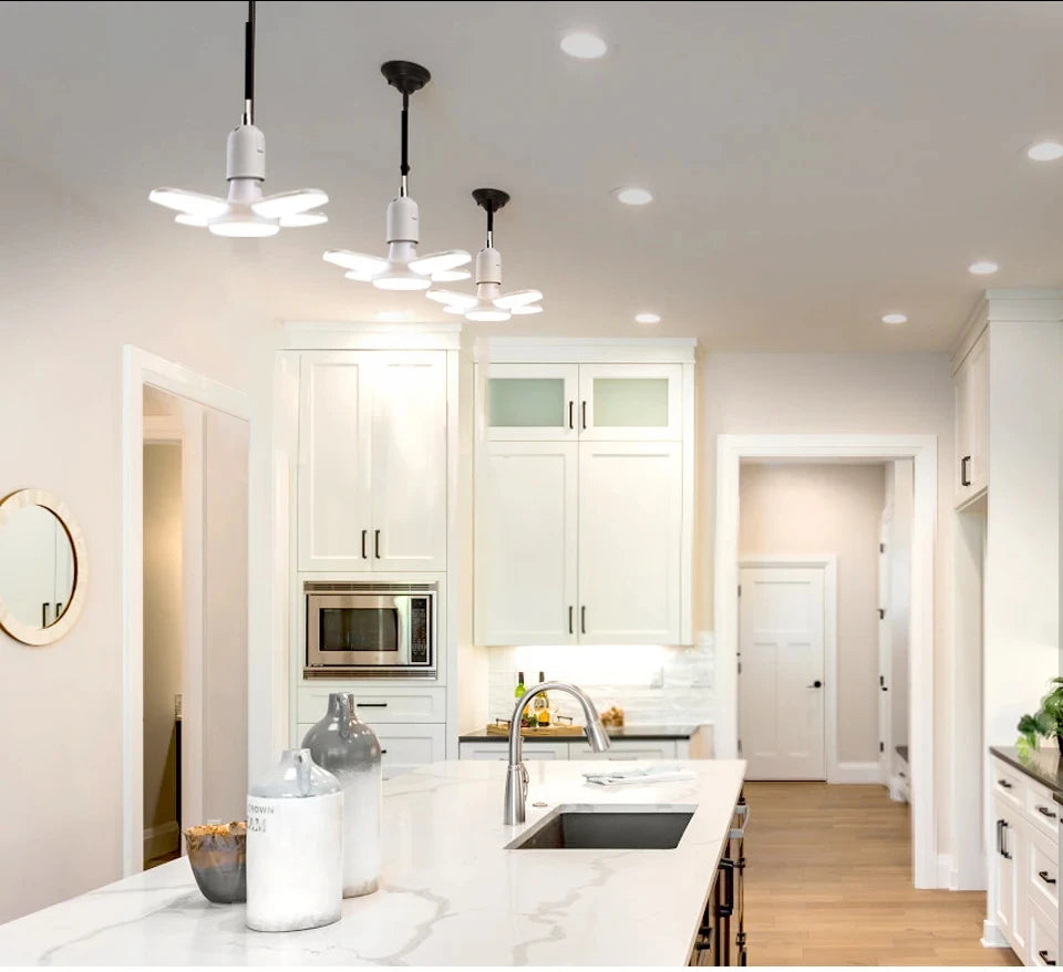 Foldable LED Garage Light Bulb | E27, 40 LEDs, 6500K White | For Kitchen | Indoor | Living Room | Attic Light